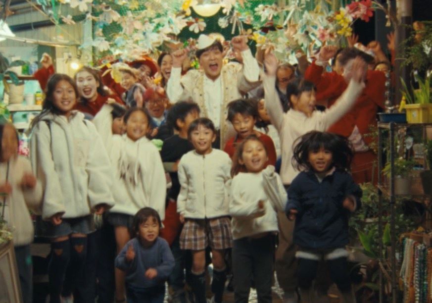 森山直太朗 最新MV「さりとて商店街」公開  全国ツアー東京＆大阪追加公演発表  本人出演の“商店街”をテーマとした ポッドキャスト番組もスタート