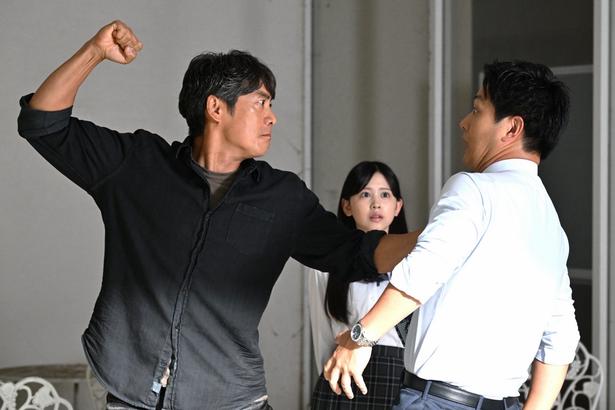 ＜GTO＞梶原叶渚“琴音”が工藤阿須加“龍之介”と付き合ってると主張し、反町隆史“鬼塚”は頭を悩ませる