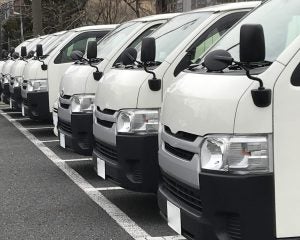 「社名のロゴに見覚えが」“あおり運転”してきたハイエースの運転手が深々と頭を下げて謝罪するまで