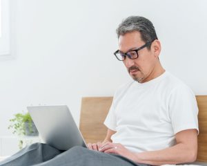 「生成AI副業」で稼いでいる人の共通点。月100万円以上の収益を出す62歳男性も…