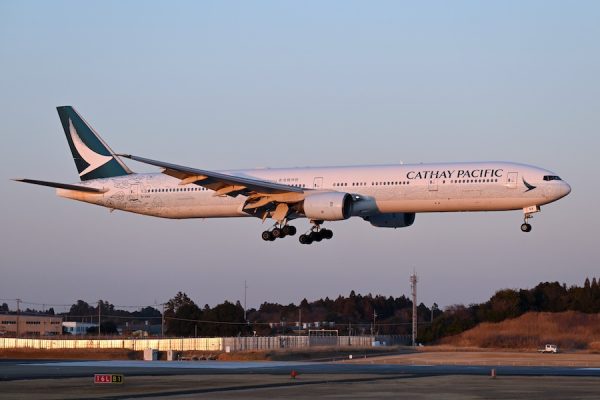 キャセイパシフィック航空、世界68都市行きでセール欧州へ総額11万円台など