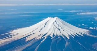 両親が「富士山に登りたい」と言っています。2人で東京から出かけると、費用はどのくらい掛かるのでしょう？退職祝いに費用を出してあげようと考えています。