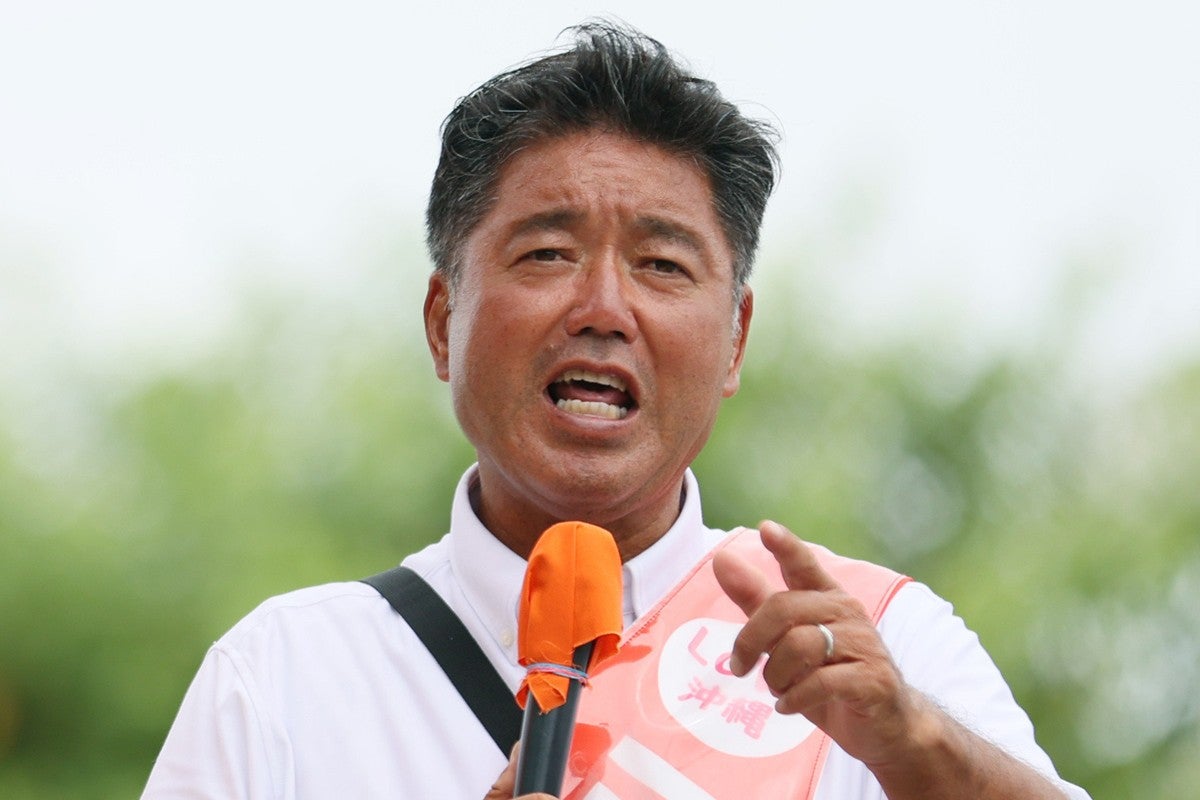 下地幹郎氏 “全否定”していた沖縄知事選に出馬表明…地元でささやかれる“二馬力選挙”説の信憑性