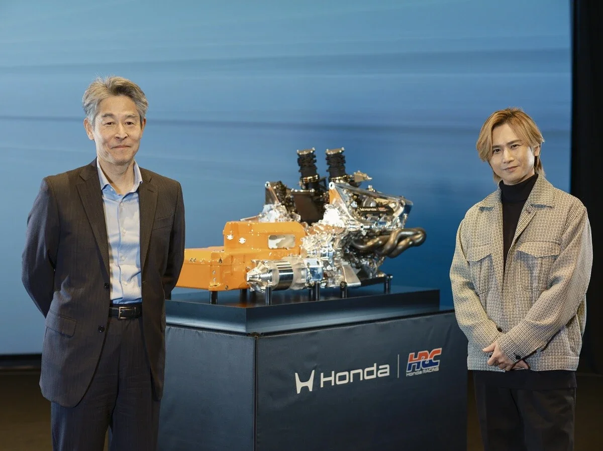堂本光一がホンダPU開発トップ・角田哲史LPLを直撃！アストンマーティンとのタッグで5年ぶりのワークス復帰【F1開幕直前スペシャル対談】