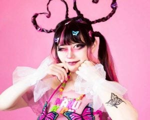 「ウサギの糞を食べさせられた」いじめと宗教家庭に苦しめられた女性が、母になって起きた心境の変化