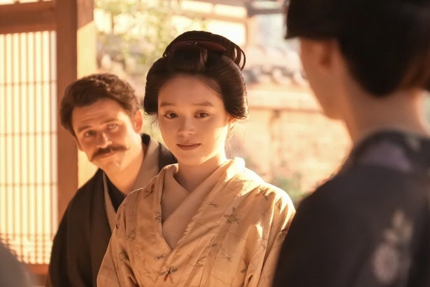 ＜明日のばけばけ＞高石あかり“トキ”、板垣李光人“三之丞”との関係をめぐりトミー・バストウ“ヘブン”とギスギスしてしまう