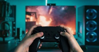 「最近のゲーム機」って高すぎませんか？ 正直1つのゲームハードを買うのが限界なのですが、一般的にはどのくらいゲーム機を持っているものでしょうか？