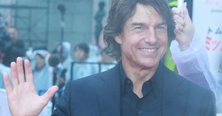 トム・クルーズ、都庁に降臨！雨天をものともせず、ファンサに約3時間の神対応