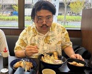 牛丼屋で爆食い後に仮眠…“元アルコール依存症”30代男性の命を削った働き方「酒よりマシと自分に言い聞かせている」