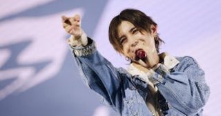 山田涼介、初のソロアジアツアーが台北で開幕“RED”に染まったステージで1万人を魅了