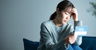 同僚から不倫経験を告白されました… 夫に慰謝料を払い続ける女性の苦悩【前編】