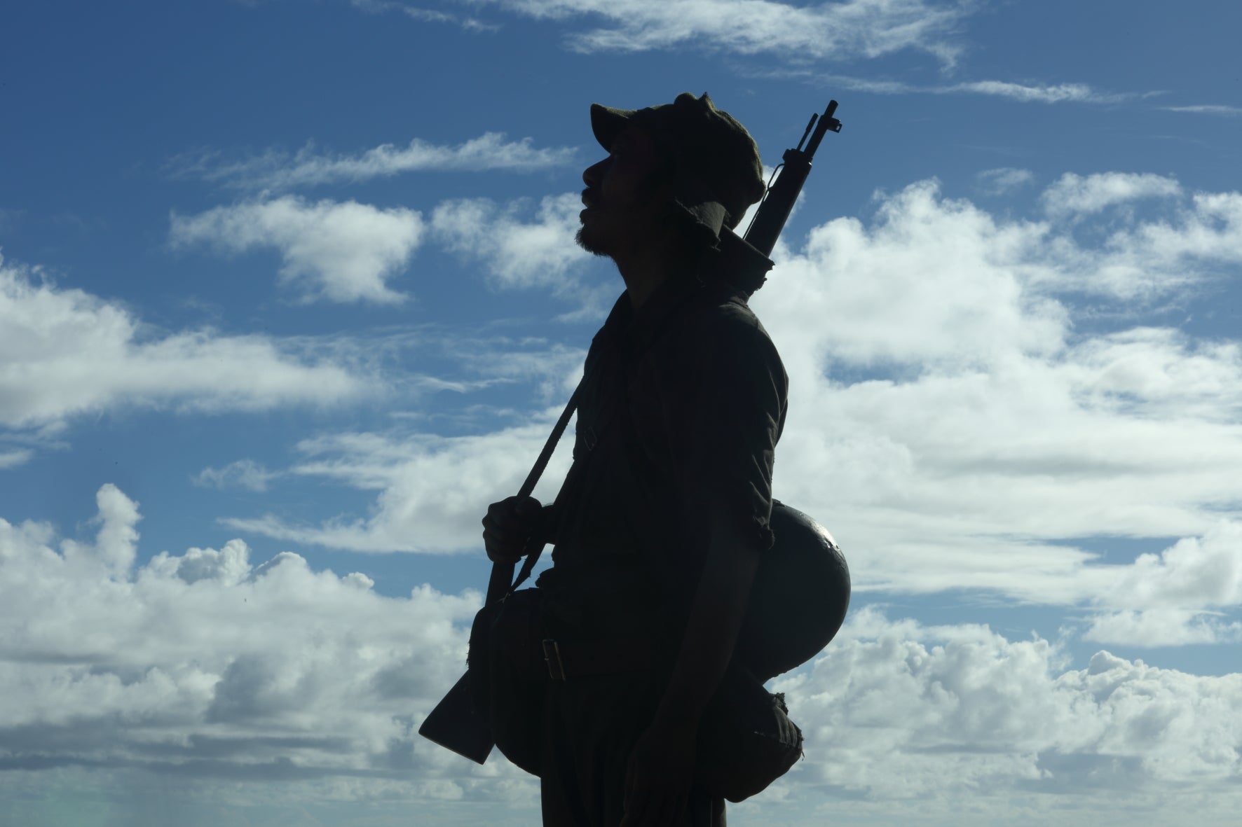 塚本晋也監督作「野火」12年目・戦後81年のアンコール上映決定黒田征太郎描きおろしイラストの展覧会も開催
