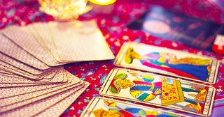 12星座×タロット占い「蟹座（かに座）」2025年12月1日（月）～12月7日（日）のあなたの運勢は？ 総合運・開運メッセージ