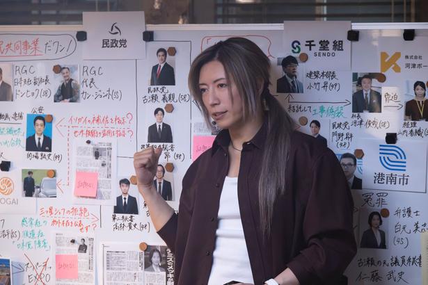 GACKT“浦真鷲”がえん罪の真相に迫る、第1話からつながっていた展開に感嘆＜ブラックトリック＞