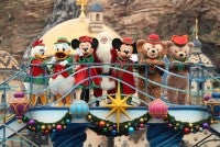 東京ディズニーシーにサンタがやってきた！ 「ディズニー・クリスマス」いよいよ開催