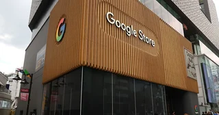 Appleだけじゃない！スマホメーカーが「直営店」を出す理由