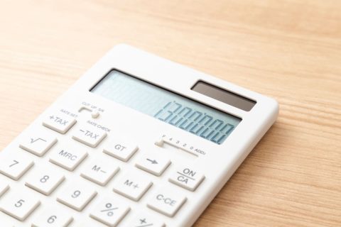 パートで「年収120万→130万円」にする予定だけど、むしろ“手取りが減る”と聞きショック！ 実は「扶養内のほうが得」って本当ですか!? 年収の壁を超える場合、いくら稼ぐべきか解説