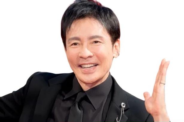 郷ひろみ、Juice=Juiceとの笑顔あふれるコラボショットを公開「最高にキュートなひろみでした」の声も