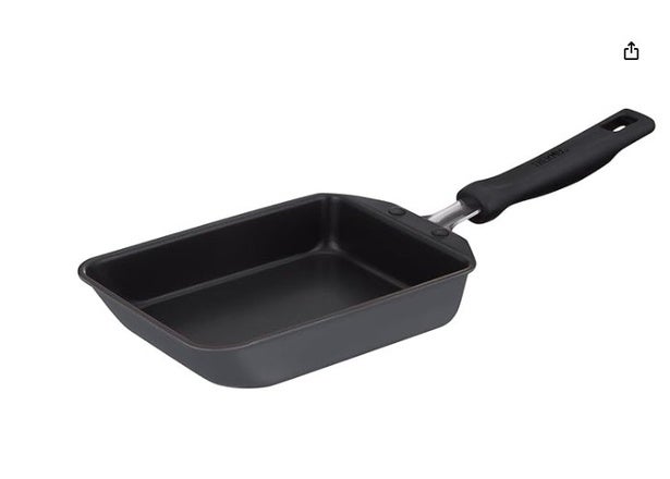 焦げつきにくくてお手入れラクラク♪【サーモス】デュラブルシリーズの玉子焼きフライパンならスルッときれいに仕上がる！Amazon限定で登場！