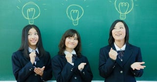 私立高校は無償化と聞いたのに、学費の納付は必要と言われました。助成金はいつ振り込まれるのですか？