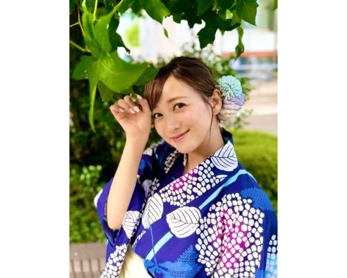  小松彩夏、爽やかな浴衣姿の“七夕ショット”を披露 