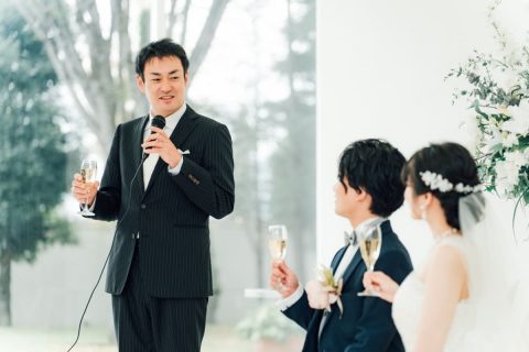結婚式で「友人代表スピーチ」をしたのに、お礼が「スタバの700円のチケット」だけでビックリ！ 自分の結婚式では“友人に1万円”渡しましたし、お金のためでなくとも非常識ですよね？