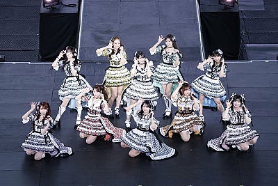 ＝LOVE、横浜スタジアム2DAYSで7万人を動員リーダー山本杏奈「これからも“とくべチュ”に歌い続けていきます」