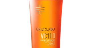 ドクターシーラボの「VC100エッセンスローションEX」が進化（※1）！洗練されたつや肌へ