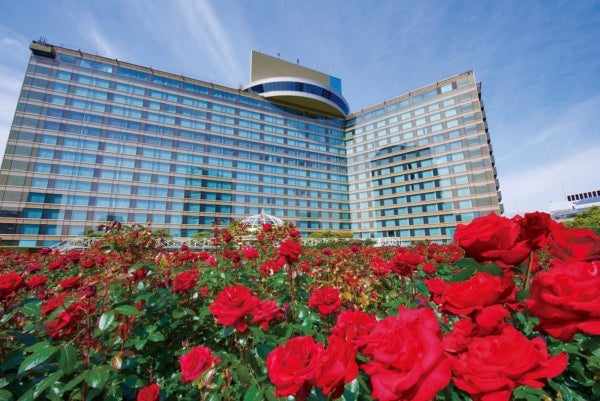 【ホテルニューオータニ】GWの都内おでかけに！3万輪の赤薔薇が咲く秘密の庭園「Red Rose Garden」を限定公開