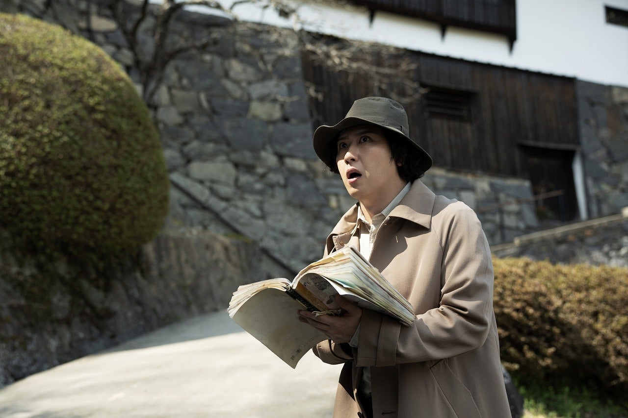 清水崇版「八つ墓村」場面写真公開！不可解な連続殺人事件に巻き込まれる金田一と辰弥、そして怪しげな村の住人達を活写