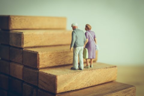 【定年後の生活費】「90歳まで生きる」と仮定すると、資金が足りない結果になりました。実際にどこまで長生きを想定して計画を立てるべきなのでしょうか？