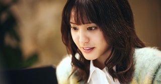 山崎紘菜“アカリ”「エロ頼もし過ぎる！」NO.1のセラピスト・別府由来“リオ”から依頼メールの本質を学ぶ＜ジョフウ＞
