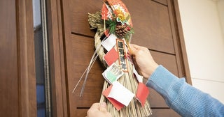 悩むお正月飾りの処分。いつはずす？ゴミに出していいの？【年末から年始のマナー】
