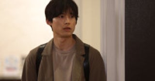 『告白－25年目の秘密－』“爽太”松村北斗、夜のオフィスに潜入→大胆すぎる行動に騒然「え？もしかして」「8人目の別班説浮上」