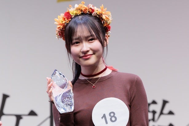 「美少女図鑑AWARD 2026」福島県の14歳・榎本彩乃さんがグランプリ歓喜の涙