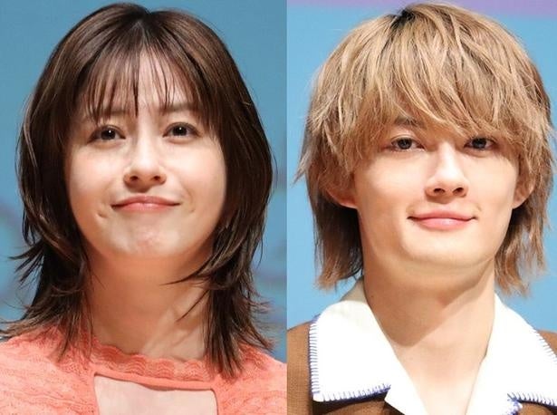 松本若菜＆佐野勇斗、優しい笑顔を見せるオフショット…雰囲気が似ている2人に「癒されます」の声＜君の好きは無敵＞