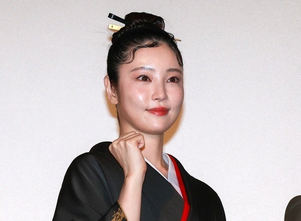 ＜SHOGUN 将軍＞“遊女”役も話題の向里祐香、34歳の誕生日「誰かと間違ってない？」のハリウッドデビューから世界の“菊様”へ