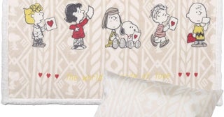 寒い日々のおうち時間にあたたかさと癒しを！スヌーピーたちのイラストがかわいい【西川】のブランケットがAmazonに登場中‼