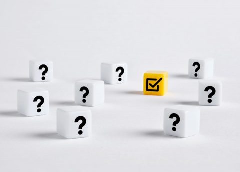65歳で仕事を辞めた後も働くつもりです。求職活動中に手当をもらえると聞いたのですが、金額や条件はどのようになっているのでしょうか？
