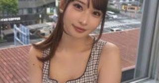 フォロワー120万超の“日本一美しいドラマー”、ミニ丈ノースリーブ姿にネット衝撃「スタイル抜群」