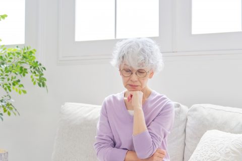 年金は月15万円の予定。娘には「老後は質素に暮らせば大丈夫」と言われますが、本当に足りますか？