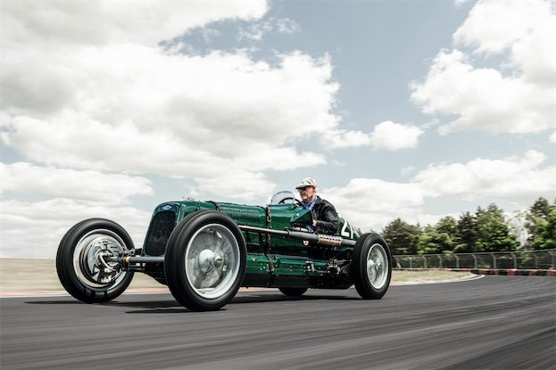 ひとりの男が45年にわたって情熱を注いできたプロジェクト｜フレイザー・ナッシュSS【前編】