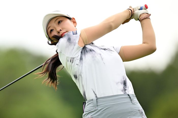高木萌衣が単独首位発進浜崎未来2位、19歳アマら3位/国内女子下部