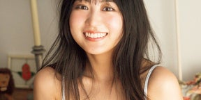 福井梨莉華、圧巻のスタイルで魅せる！ 『FLASH』表紙登場