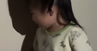 え、これ何…？“分身”の存在に気付いた女の子の反応が明らかに人生1週目だった！