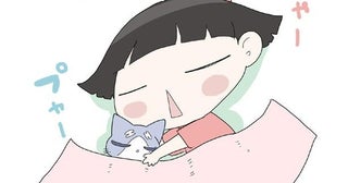 すっかり仲良しの子猫と孫娘。微笑ましいけれど、家の中は…／ハルとゲン（46）