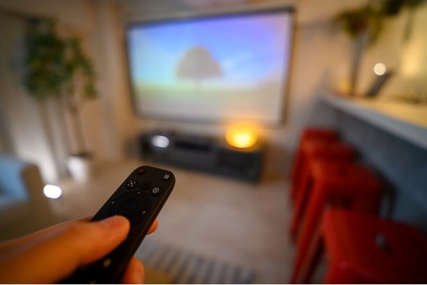 GWはおうちで映画鑑賞を！ウォーカープラス編集部おすすめの「自宅映画館計画」アイテム