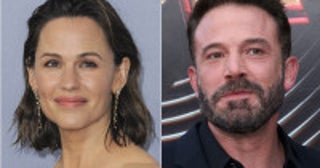 ジェニファー・ロペスと離婚のベン・アフレック、元妻の自宅で母＆子どもたちと感謝祭をお祝い