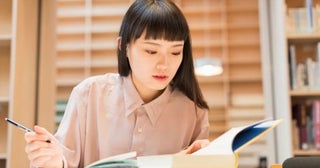 大卒資格は「約77万円」で取れる？大卒の方が初任給が高いと聞きましたが、どのくらい差があるのでしょうか？