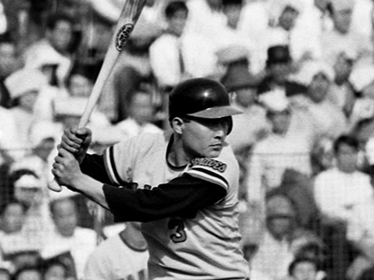【昭和プロ野球の仕事人】アゴを肩に乗せてホームランを打つ。長池徳士の武骨な打撃フォーム